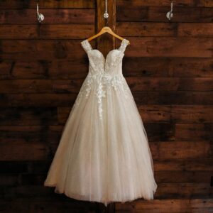 wyatt-harrom-z7UUVmP02J0-unsplash Vintage